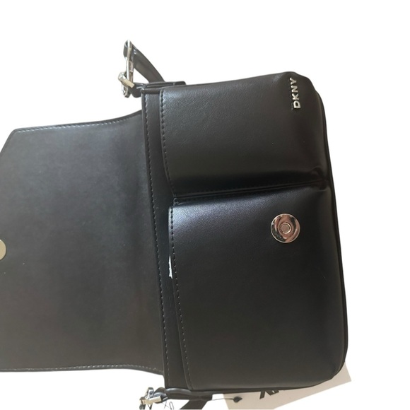 NWT DKNY Black Clutch Shoulder Bag - $128 MSRP ✨ - Picture 6 of 8